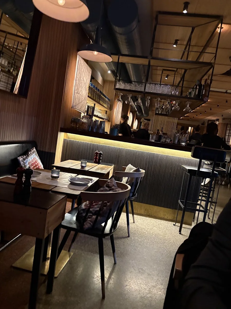 Souxe Meze – Atmosphäre in München, Bayern