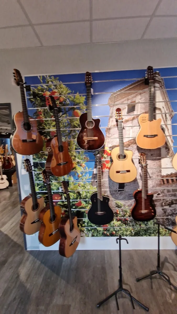 MUSIC STORE professional GmbH – Musikgeschäft in Köln, Nordrhein-Westfalen