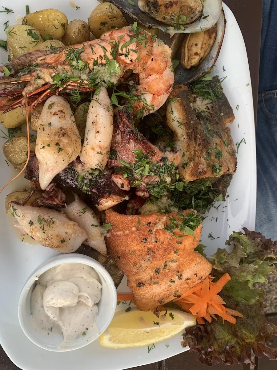 Restaurant & Biergarten Bootshaus Bürgel - Offenbach am Main – Seafood in Offenbach am Main, Hessen