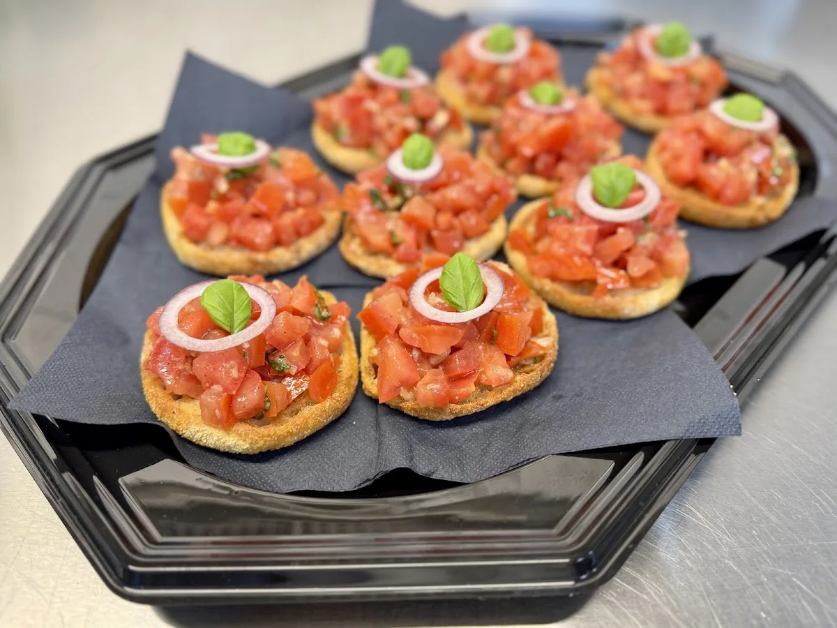 Spanferkel-Catering BESTE SPANFERKELBRATEREI & PARTYSERVICE BERLIN – Essen und Trinken in Berlin
