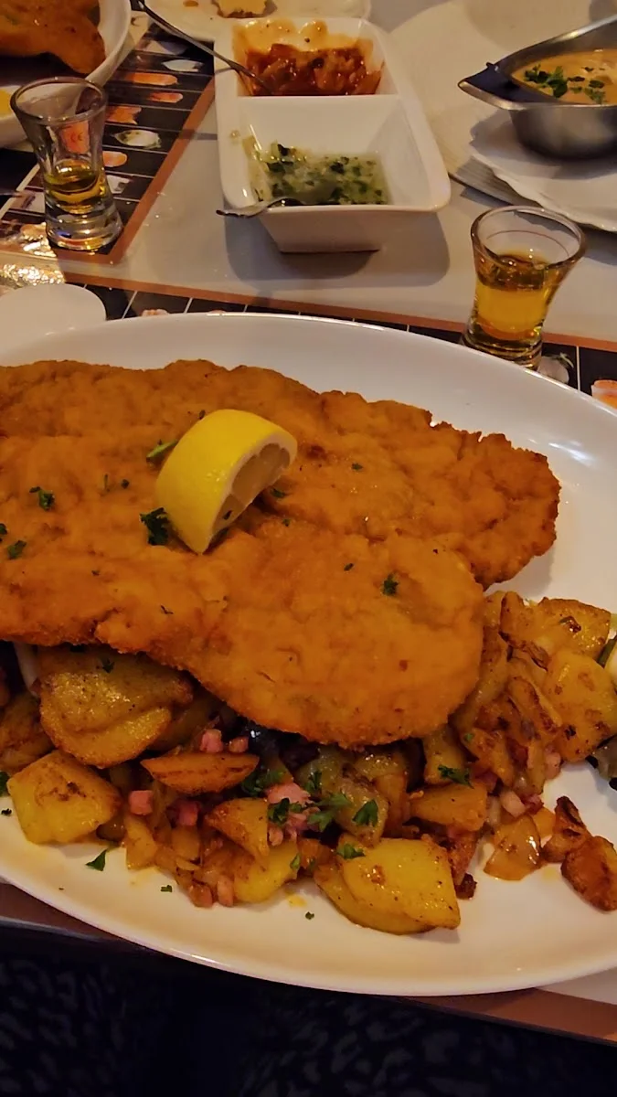 Montenegro bei Sabina – Restaurant in Bönningstedt, Schleswig-Holstein
