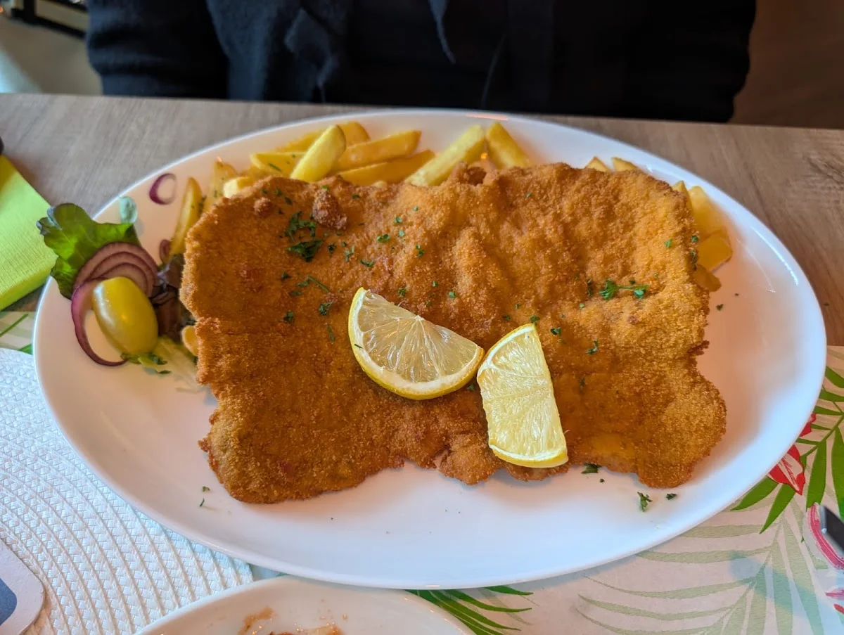 Montenegro bei Sabina – Schnitzel in Bönningstedt, Schleswig-Holstein