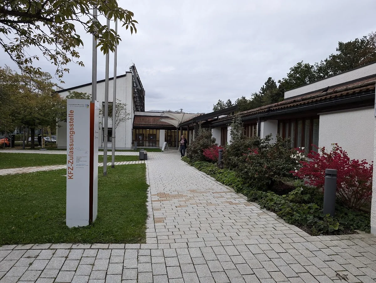 Kfz-Zulassungsstelle Landratsamt München – Profilfoto in Grasbrunn, Bayern