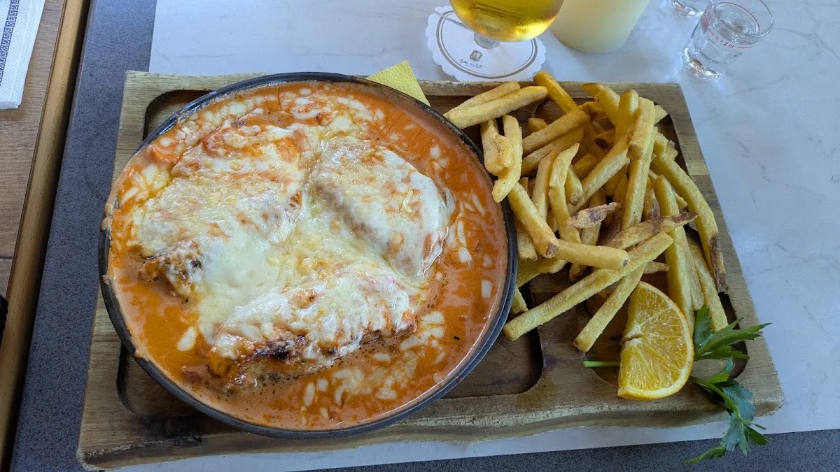 Griechische Taverna Achillion Restaurantbetrieb – Lasagne in Woltersdorf, Brandenburg