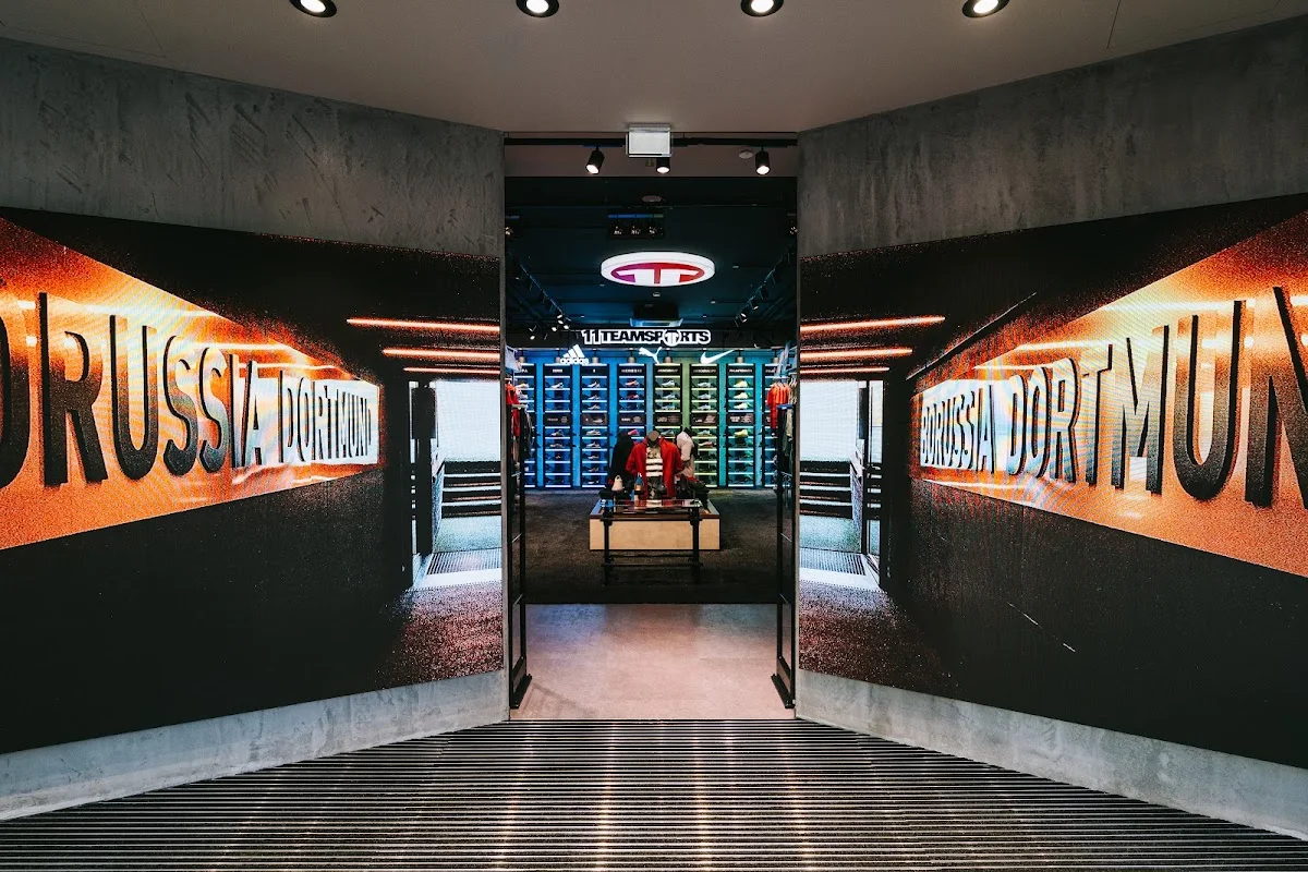 11teamsports Flagship Store Berlin – Innenansichten in Berlin