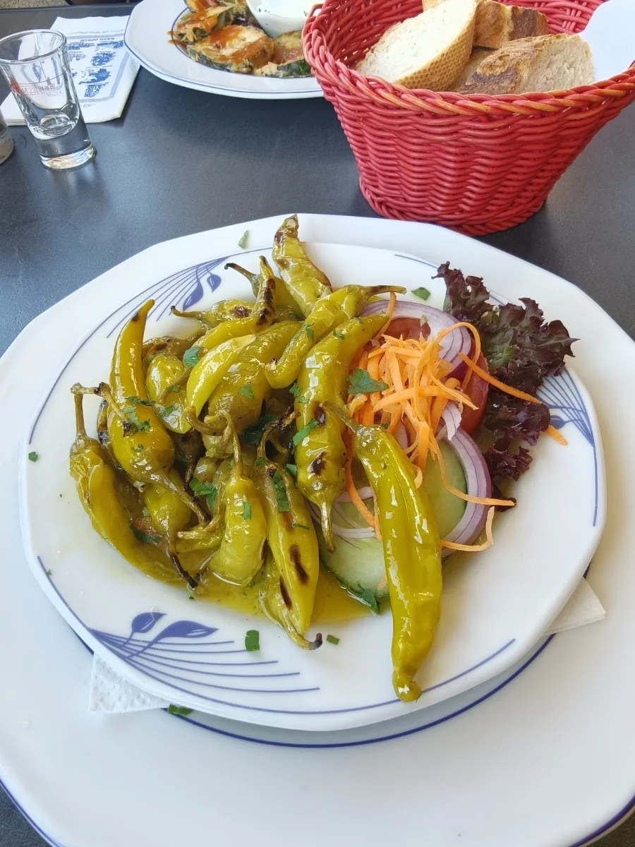 Restaurant Akropolis – Essen und Trinken in Timmendorfer Strand, Schleswig-Holstein