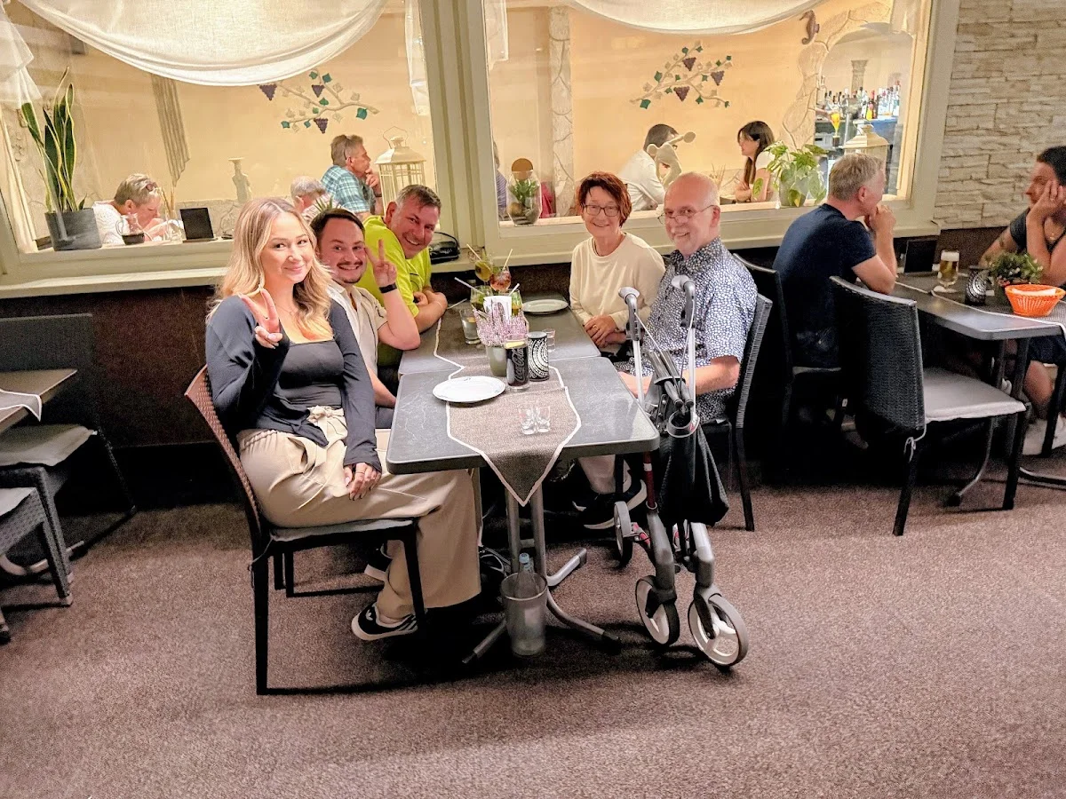 Restaurant Akropolis – Atmosphäre in Timmendorfer Strand, Schleswig-Holstein