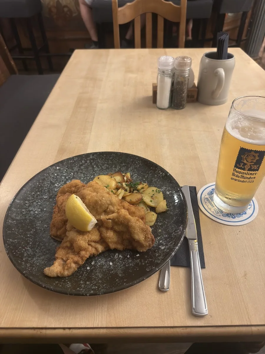 Zur Festwiese – Bayerisches Restaurant in München, Bayern