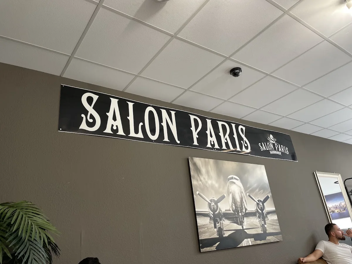 Salon Paris – Besucherfoto: Alexander Ziemer in Bremerhaven, Bremen