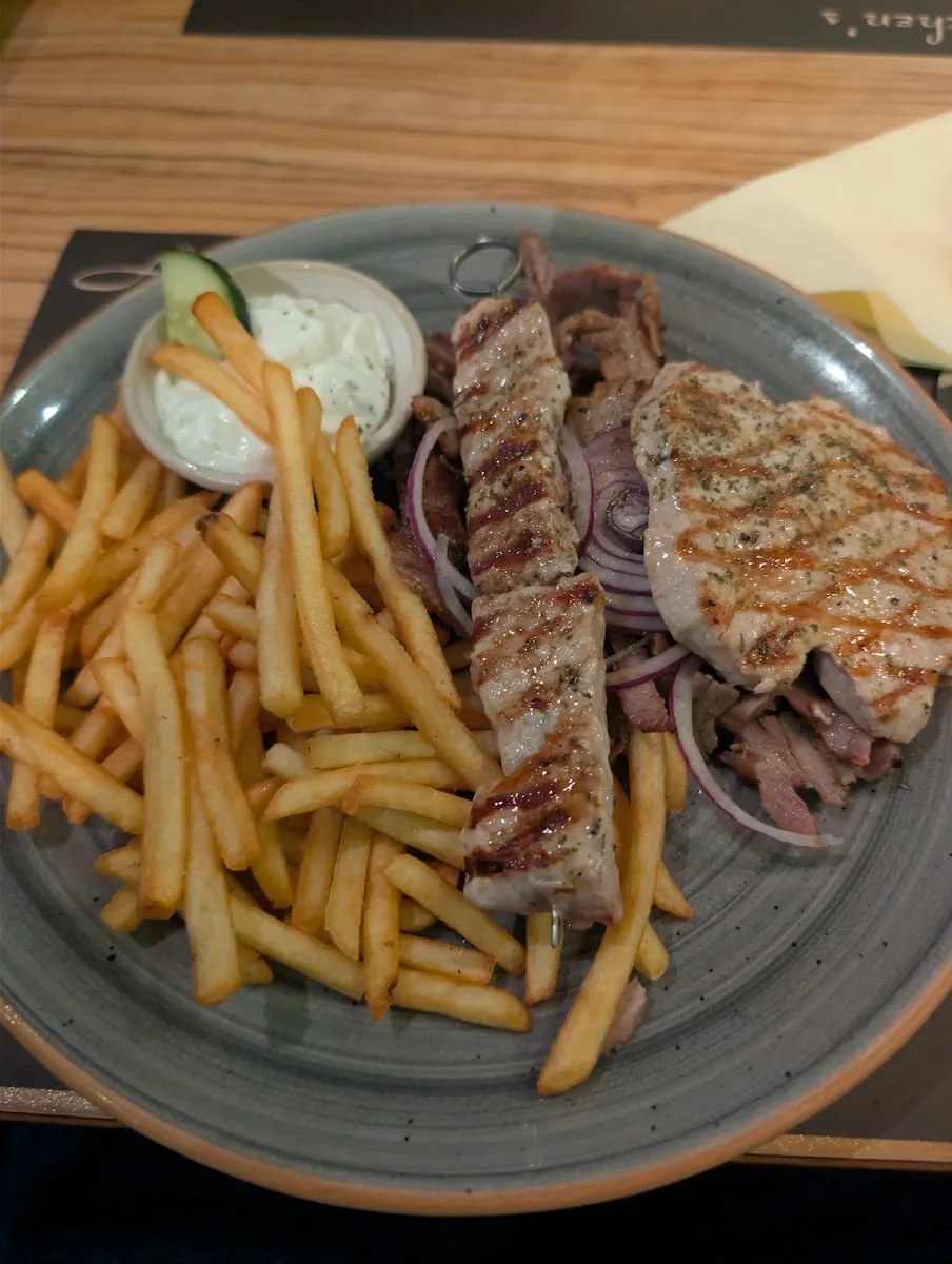 Restaurant Athen's – Griechisches Restaurant in Köln, Nordrhein-Westfalen
