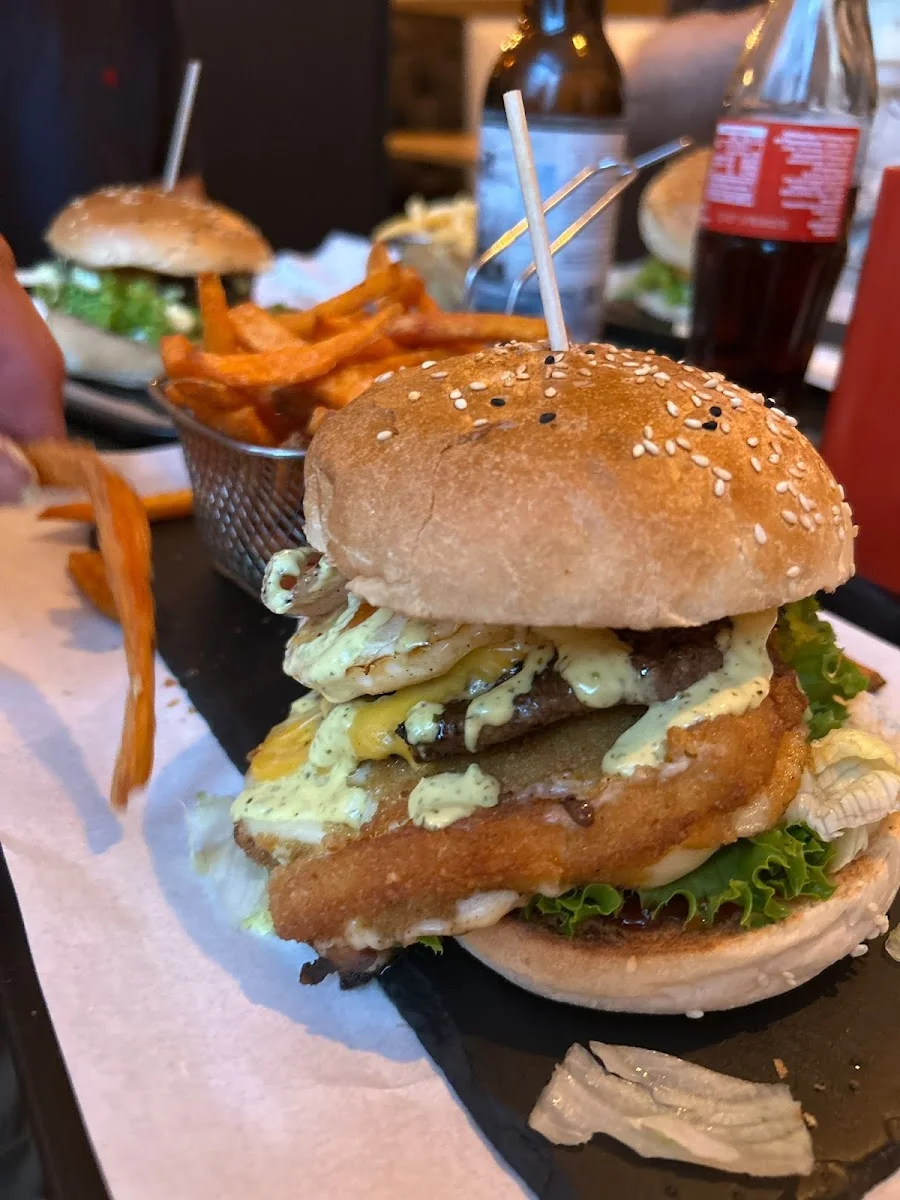 LION Burger & Steak – Amerikanisches Restaurant in Berlin