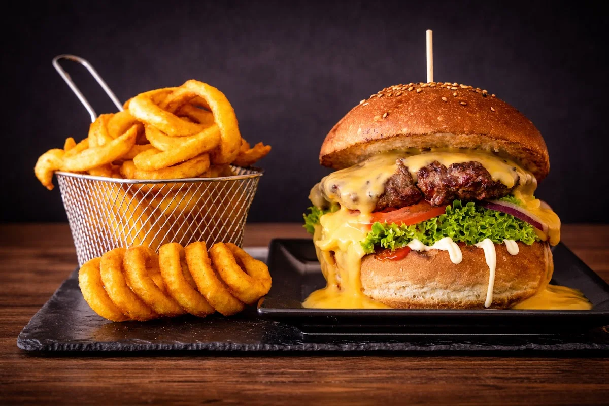 LION Burger & Steak – Essen und Trinken in Berlin