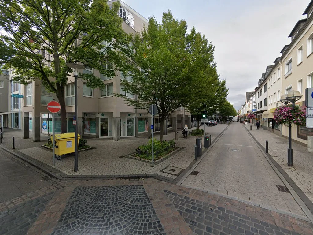 Dario Novelli Hair Lounge – Street View & 360°-Fotos in Hanau, Hessen