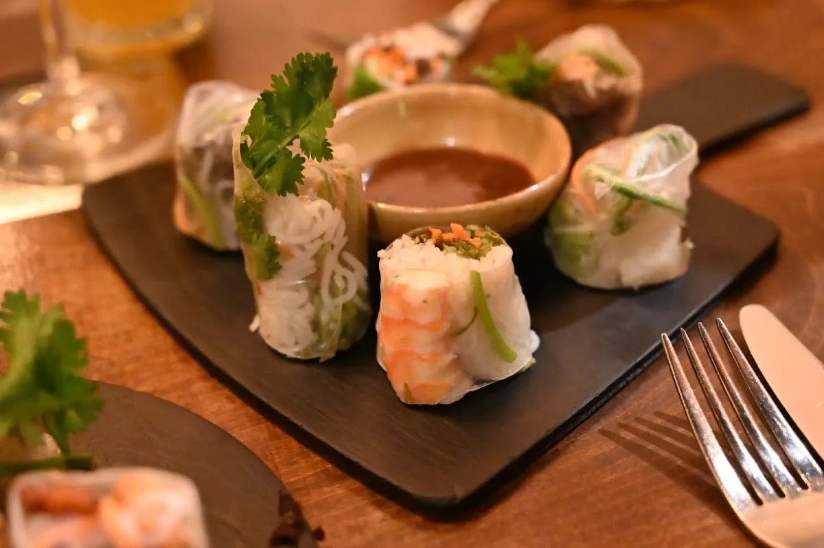 MAUI - Hawasian & Vietnamese Restaurant | München Nymphenburg – Frühlingsrolle in München, Bayern