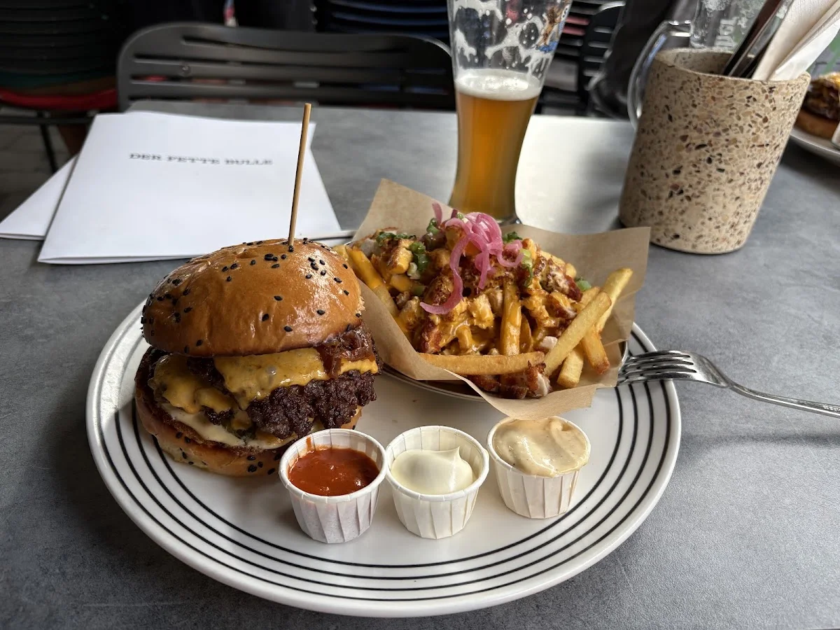 DER FETTE BULLE – Bar in Frankfurt am Main, Hessen