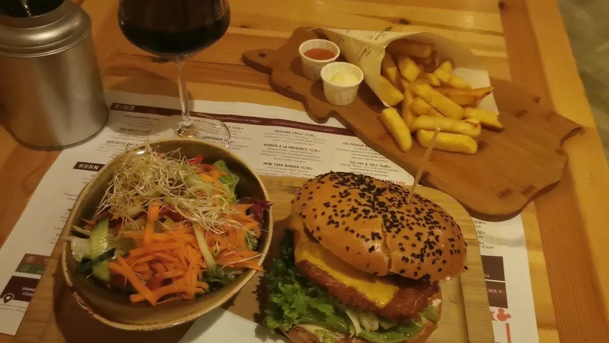 DER FETTE BULLE – Atmosphäre in Frankfurt am Main, Hessen