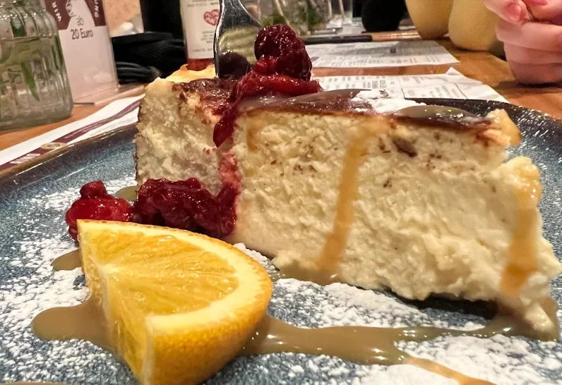 DER FETTE BULLE – Käsekuchen in Frankfurt am Main, Hessen