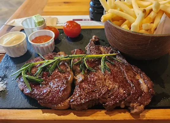 DER FETTE BULLE – Sirloin-Steak in Frankfurt am Main, Hessen