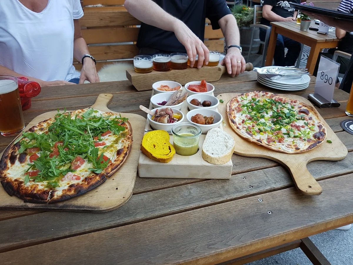 Hopfenliebe Brauhaus – Pizza in Norderstedt, Schleswig-Holstein