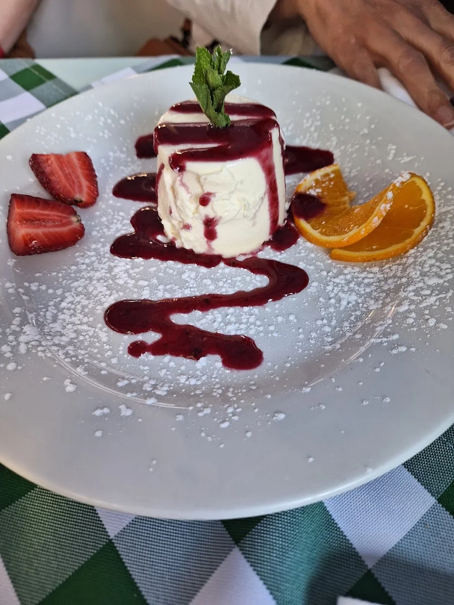 Trattoria San Benno – Panna cotta in München, Bayern