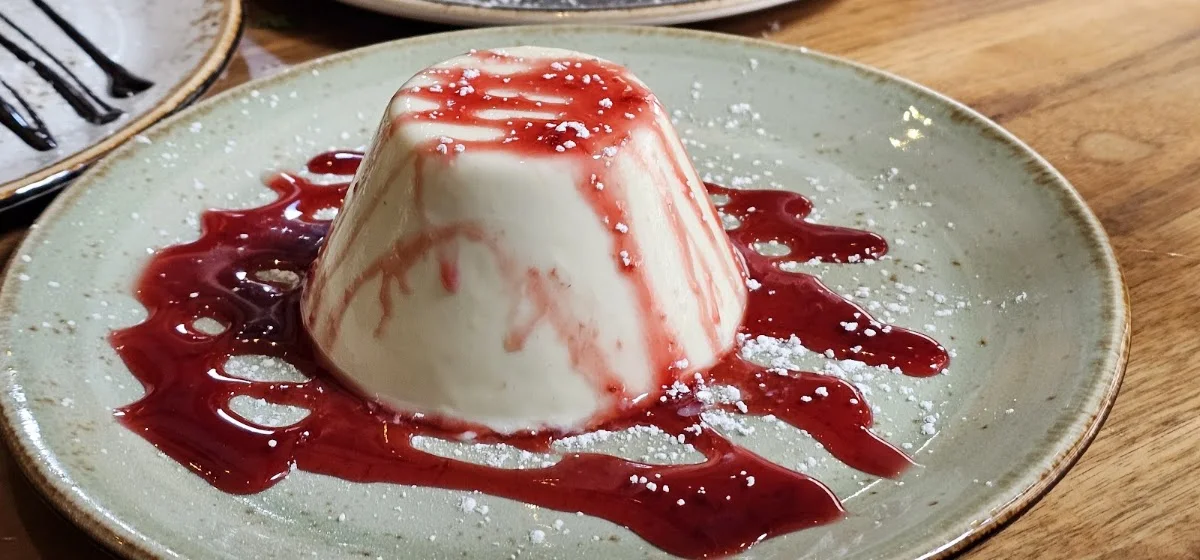 Nello Ristorante Pizzeria – Panna cotta in Hamburg