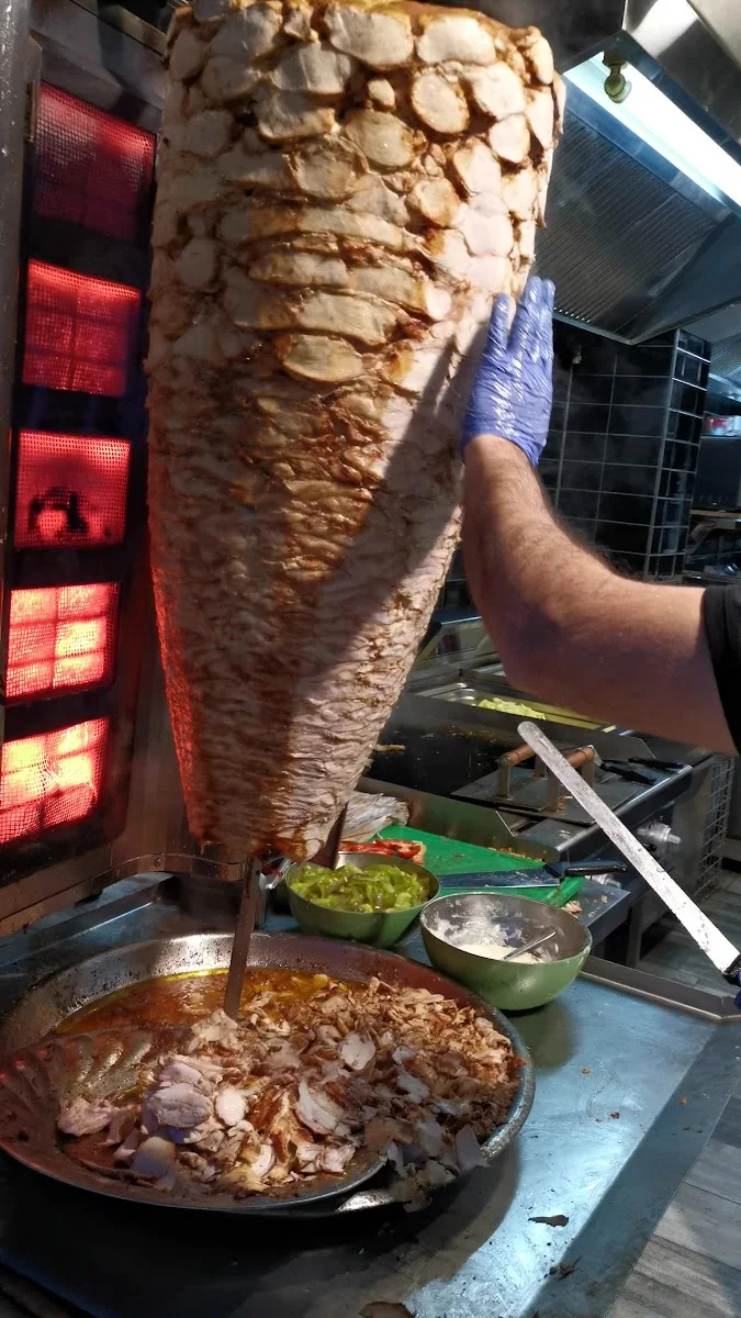 Shawarma Marina – Döner-Restaurant in Hamburg