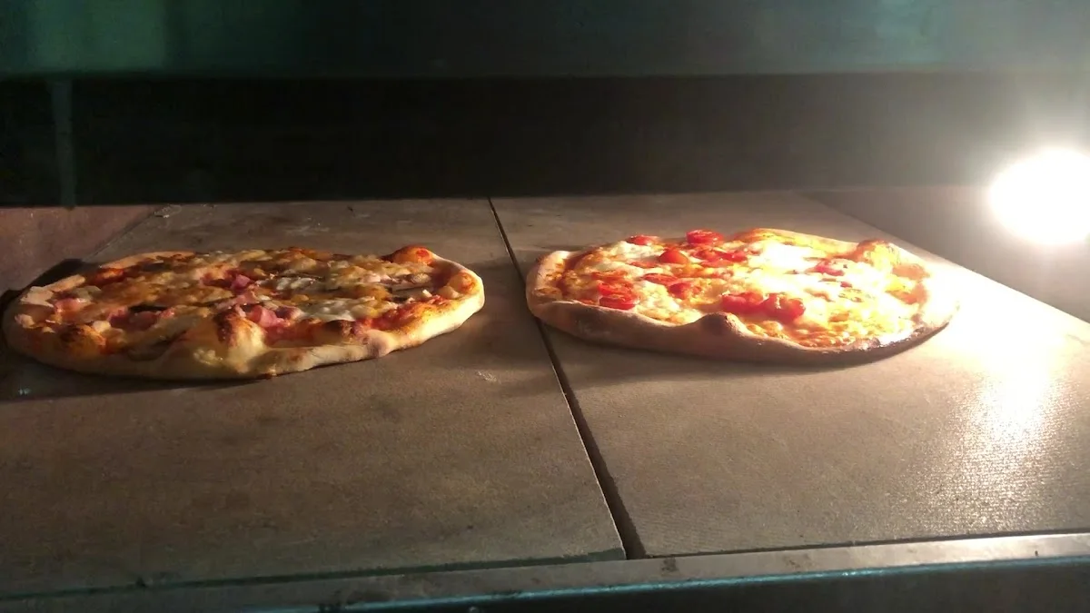 è la Vita – Ristorante e Pizzeria – Restaurant in Stuttgart Weilimdorf, Baden-Württemberg