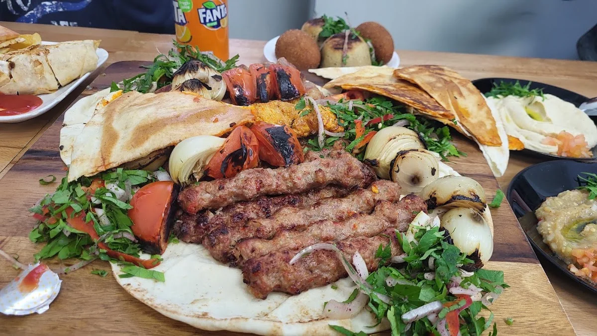 Al Faisal Grills und Restaurant – Kebab in Berlin