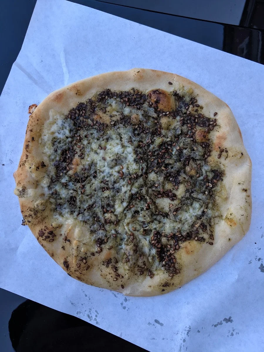 Al Faisal Grills und Restaurant – Manakish in Berlin