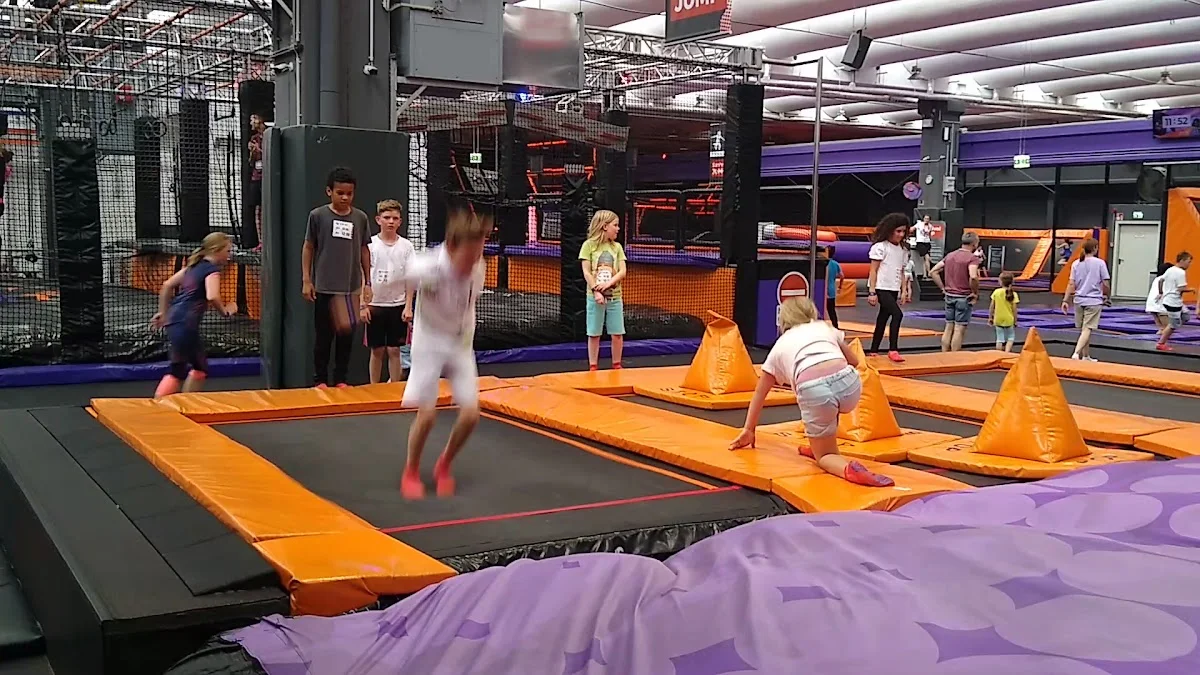JUMP House Köln – Sportanlage in Köln, Nordrhein-Westfalen