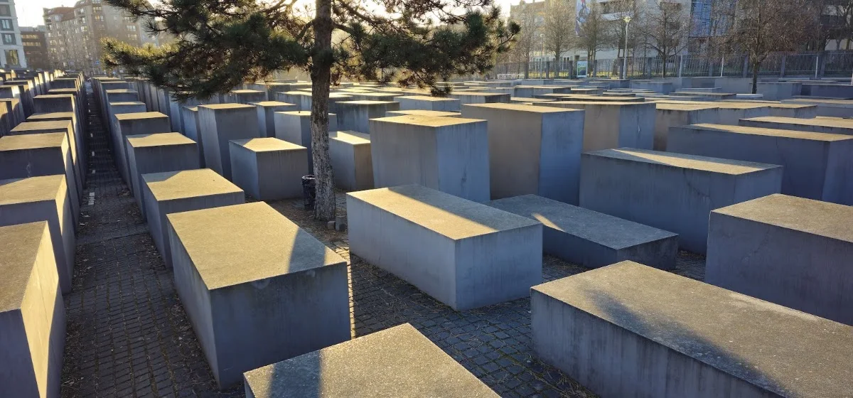 Denkmal für die ermordeten Juden Europas – Besucherfoto von Claus-W. Trognitz in Berlin
