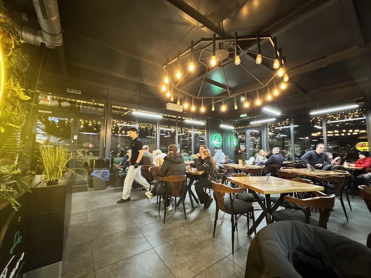 Truva by Kebap Heroes – Atmosphäre in Harrislee, Schleswig-Holstein