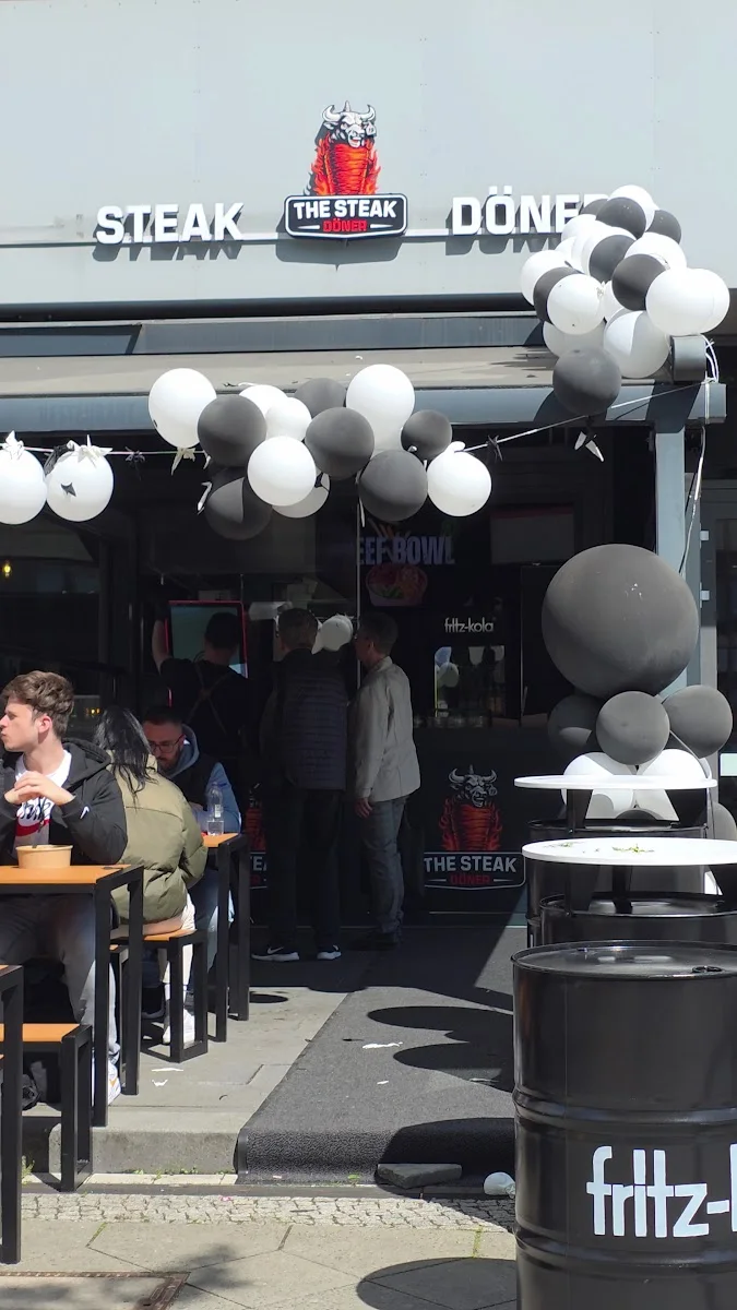 Palm Beach – Atmosphäre in Berlin