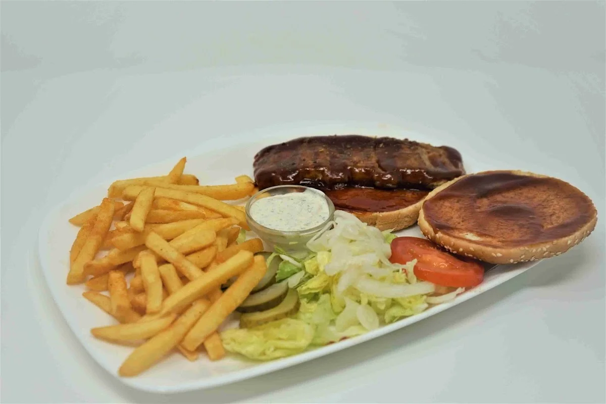 Dolphin’s Diner – Pommes frites in Coburg, Bayern