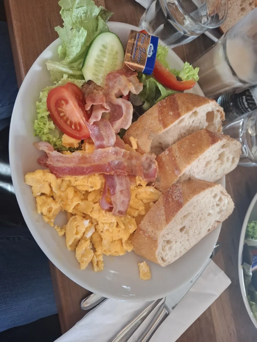 Cafe Kaiserbau – Rührei in Stuttgart Stuttgart-Süd, Baden-Württemberg