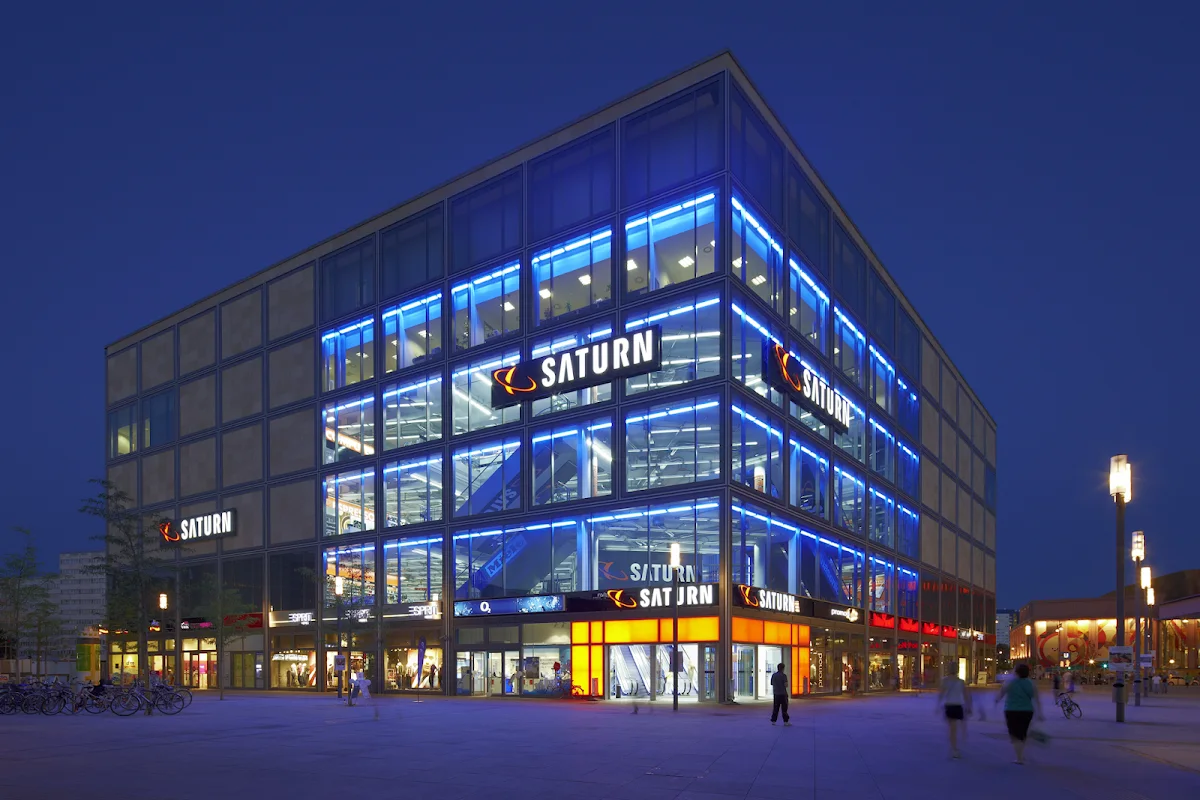 SATURN – Vom Inhaber in Berlin