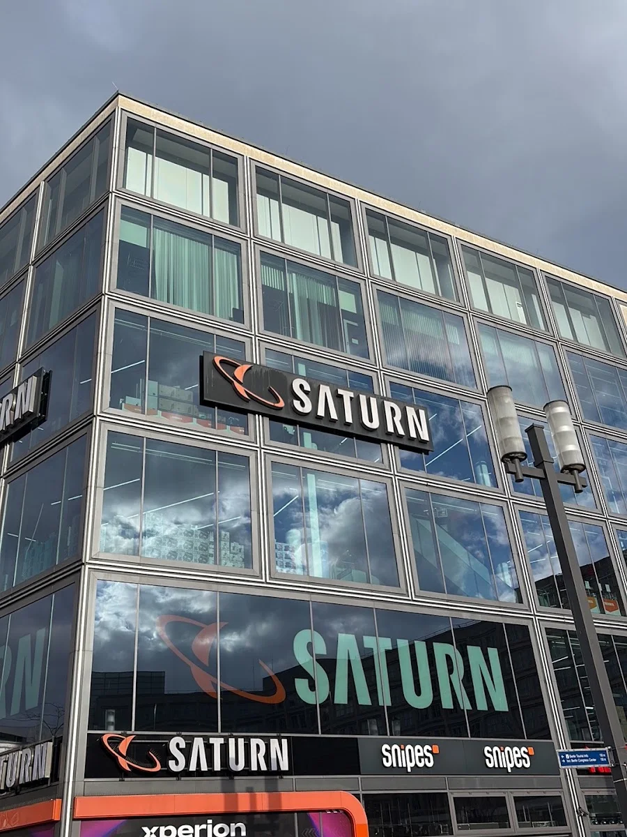 SATURN – Besucherfoto von Yaroslav Lyakhovetskyy in Berlin
