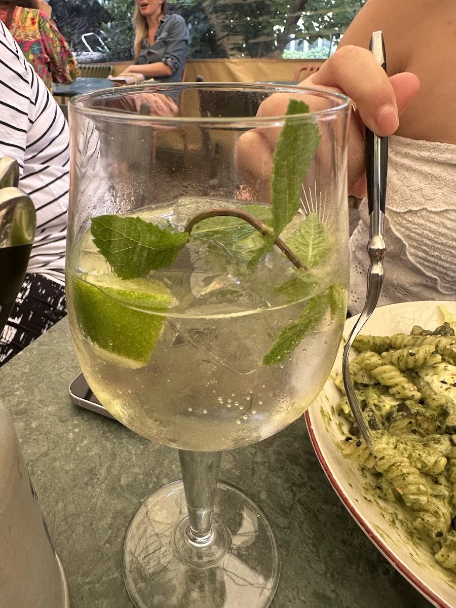 Cafe Königin 43 – Mojito in München, Bayern