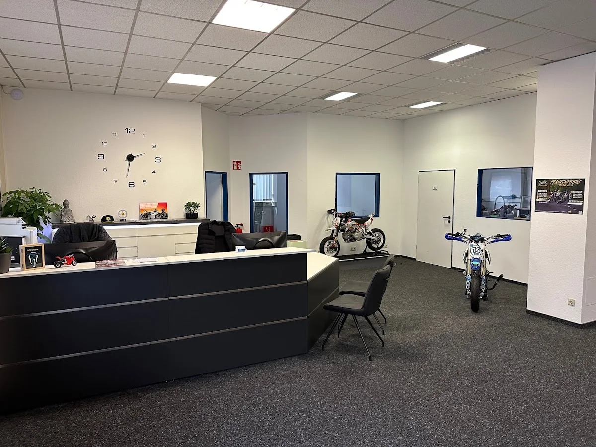 Motorradzentrum Erlangen – Vom Inhaber in Erlangen, Bayern