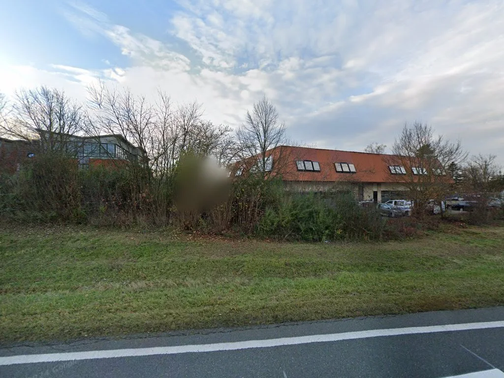 Motorradzentrum Erlangen – Street View & 360°-Fotos in Erlangen, Bayern