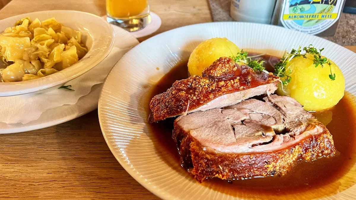 Gaststätte Alter Wirt – Essen und Trinken in Krailling, Bayern