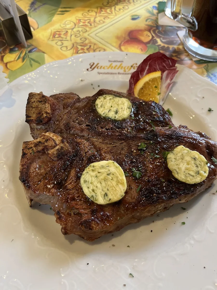 Steakhaus Yachthafen – Rib-Eye-Steak in Waltrop, Nordrhein-Westfalen
