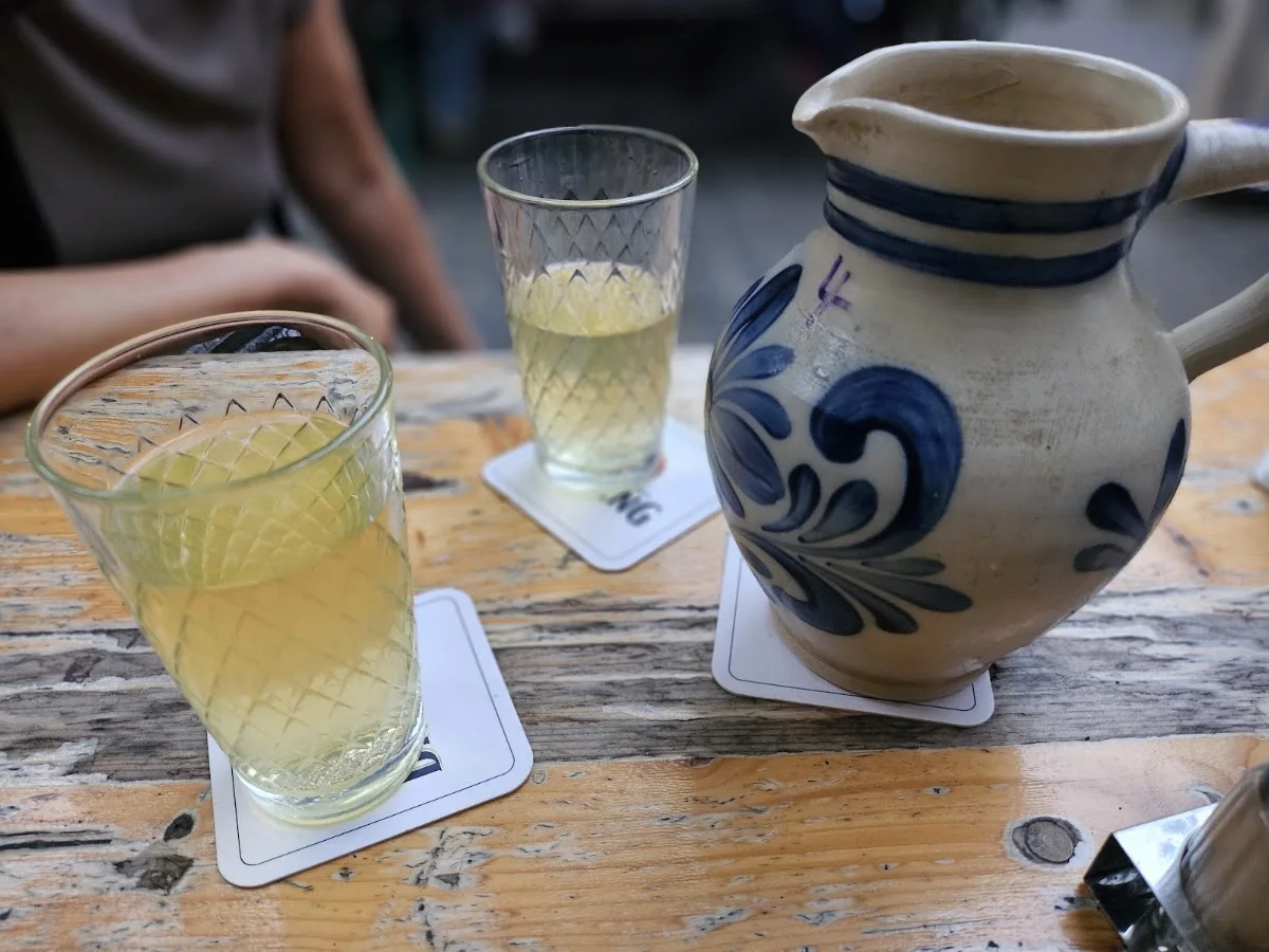Zum Eichkatzerl – Apfelschaumwein in Frankfurt am Main, Hessen