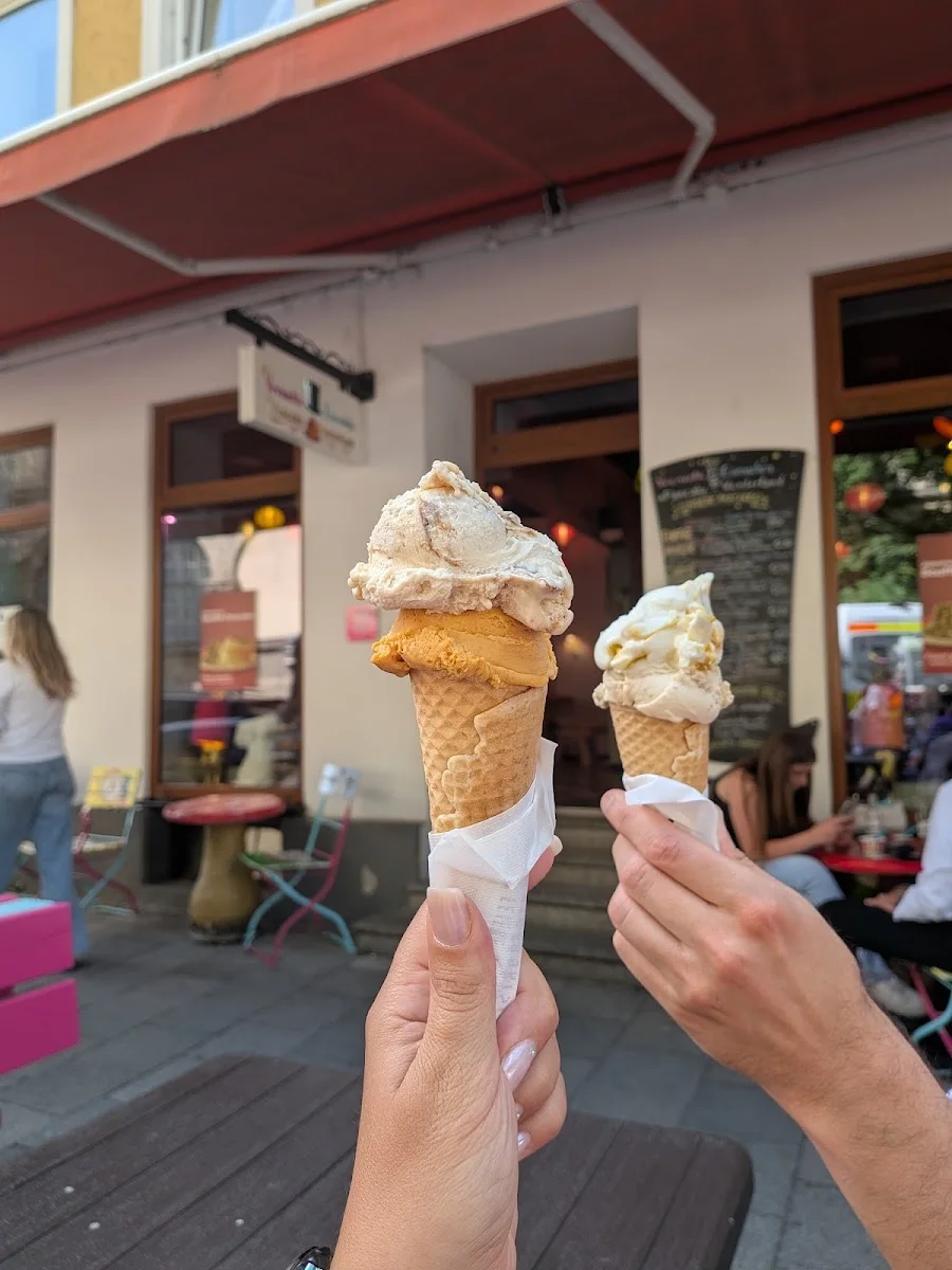 Der verrückte Eismacher - im Pancake Wunderland – Eiscafé in München, Bayern