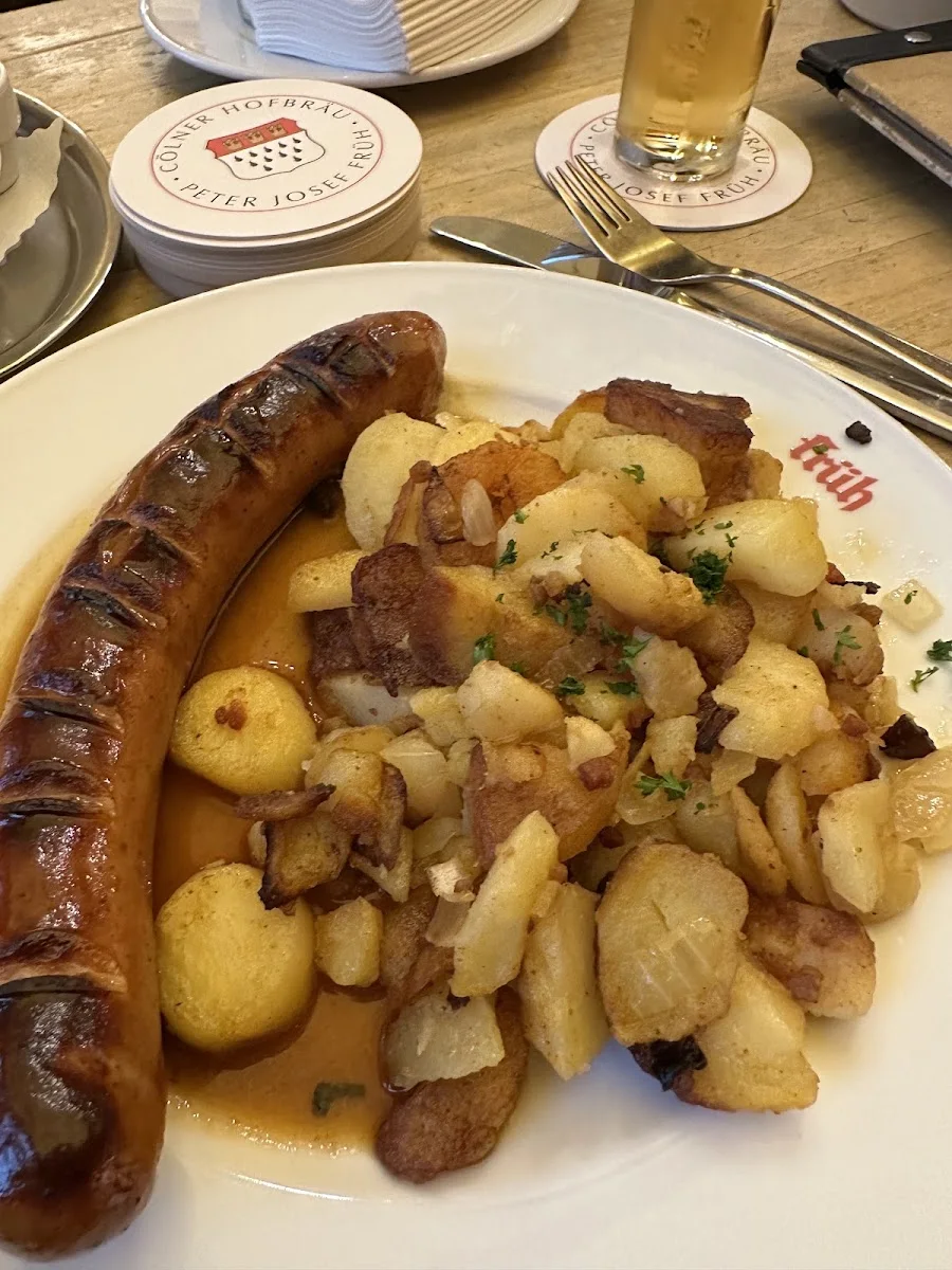 FRÜH "Em Golde Kappes" – Bratwurst in Köln, Nordrhein-Westfalen