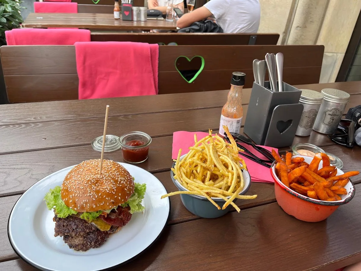 Burgerlich Speersort – Pommes frites in Hamburg