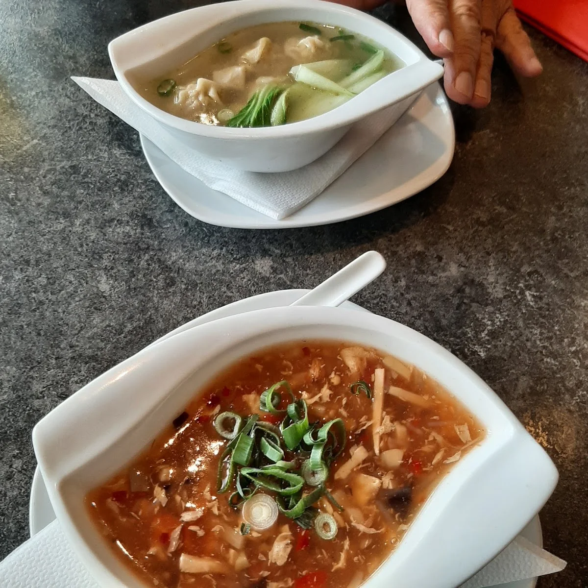Oriental Hong Kong Kitchen – Suppe in Karlsfeld, Bayern