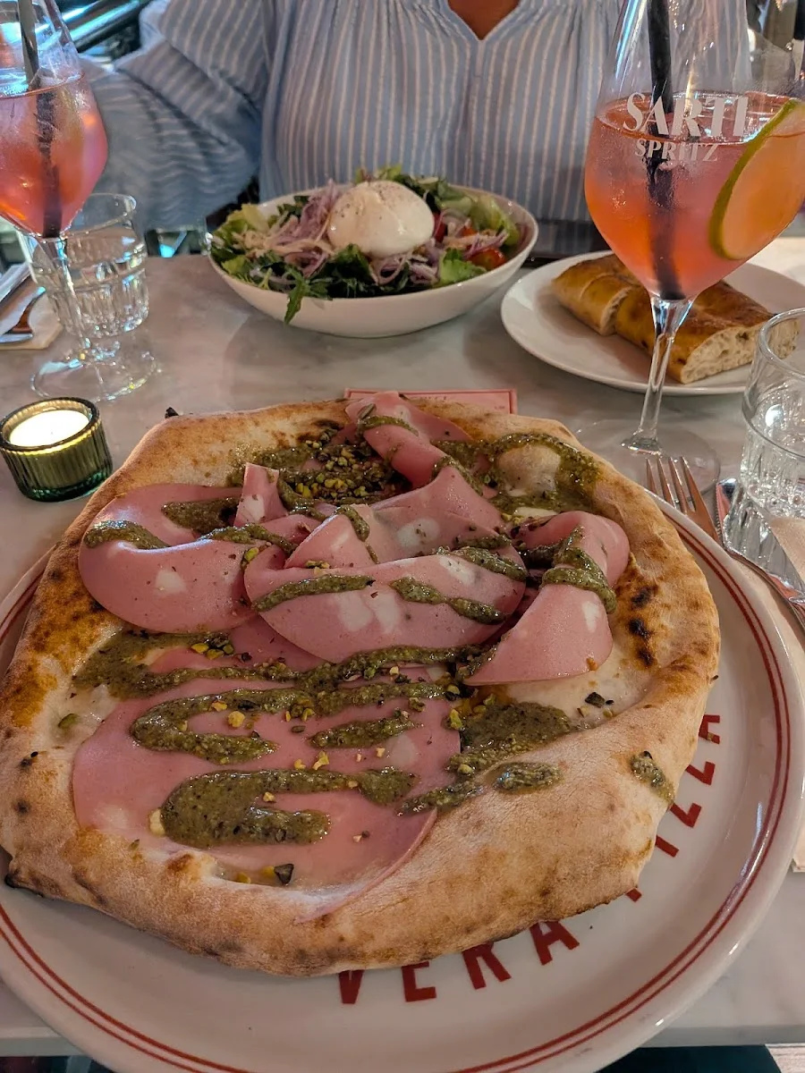 BESTIA Vera Pizza Napoletana – Mortadella in Hannover, Niedersachsen