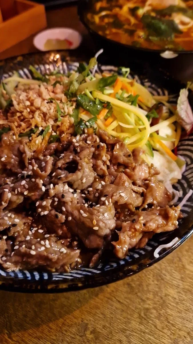 Nom Vietnamesisches Restaurant – Restaurant mit Essen zum Mitnehmen in Hamburg