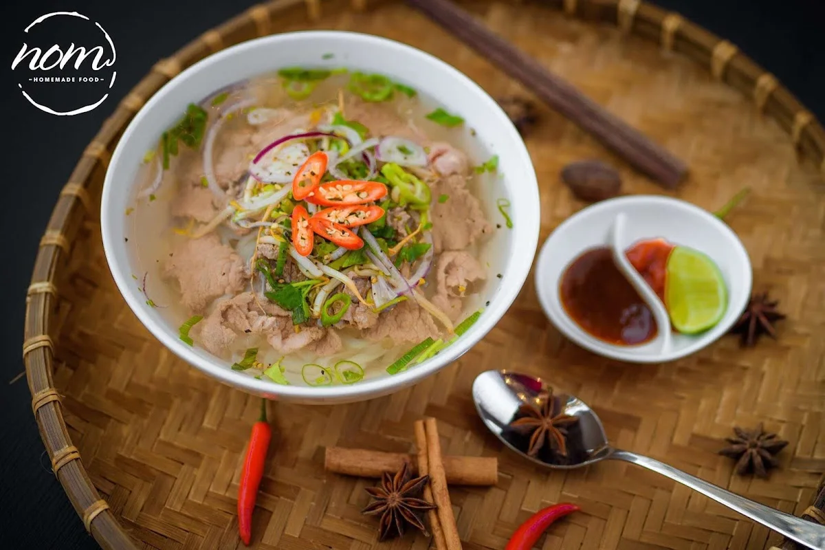 Nom Vietnamesisches Restaurant – Phở in Hamburg